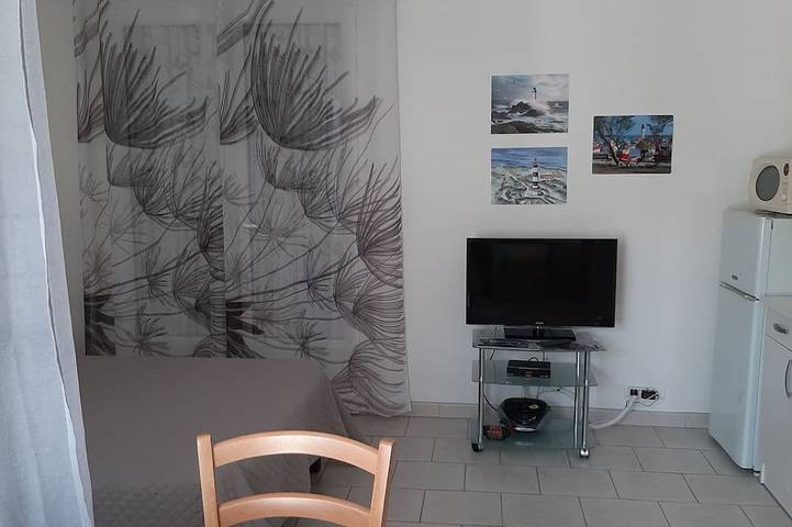 Gîte pour 2 personnes, avec terrasse et jardin dans Plage de Matha - 2