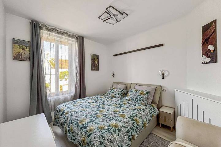 Location de vacances pour 8 personnes, avec Balcon et Jacuzzi ainsi que Jardin et Sauna à Triel-sur-Seine - 4