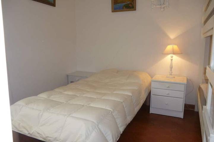 Location de vacances pour 6 personnes, avec jardin à Roussas - 4