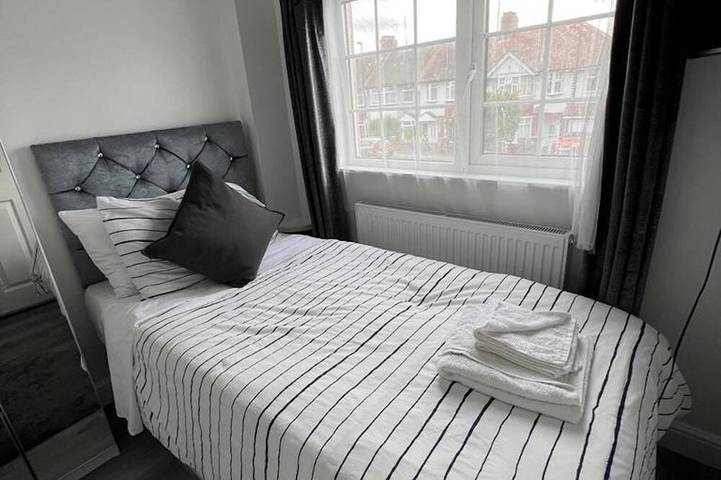 Private studio Apartment/Flat in London in Lewisham, London