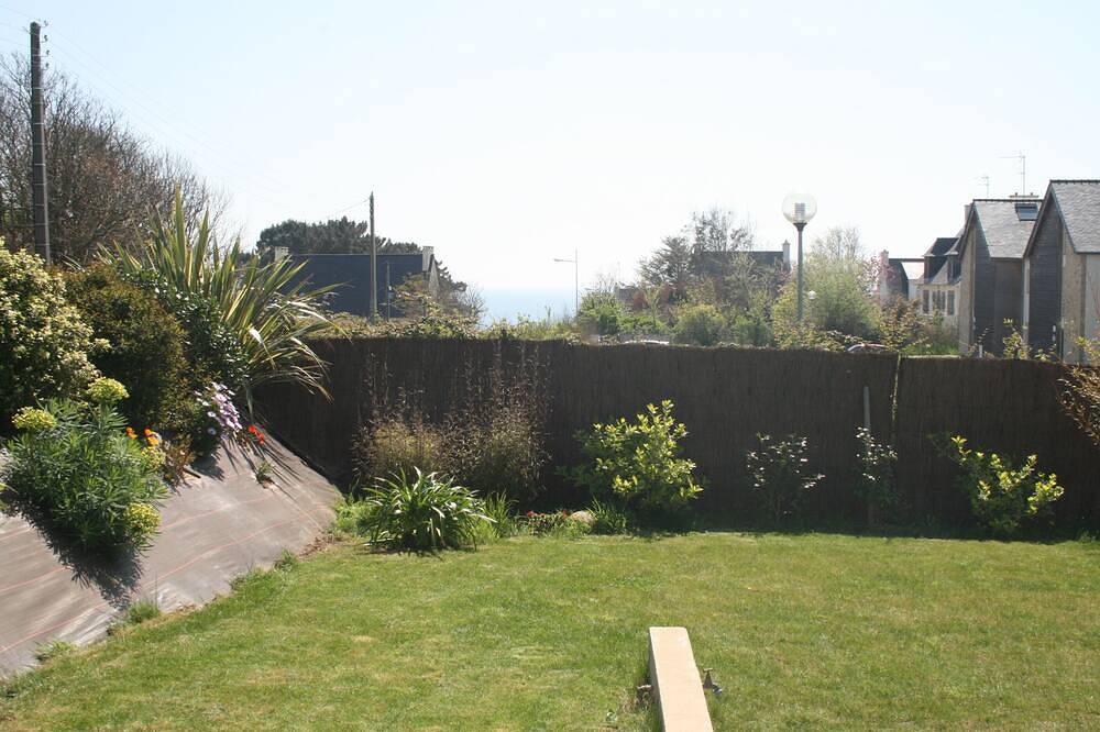 Appartement entier, Location bord de mer 300m plage in Locmaria-Plouzané, Région de Brest