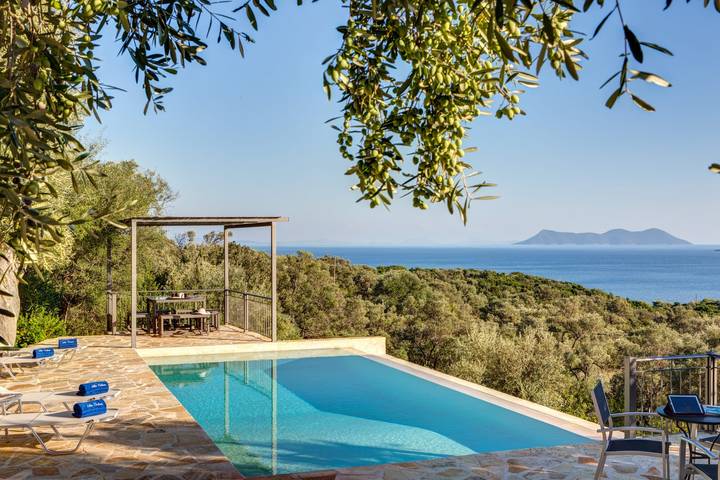 Villa für 14 Personen, mit Pool und Garten, kinderfreundlich auf Lefkada - 2