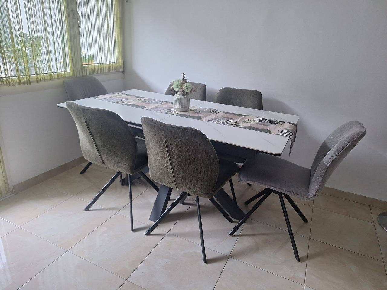 Ganze Wohnung, Apartment Karlo in Omiš (Kroatische Adria), Omis