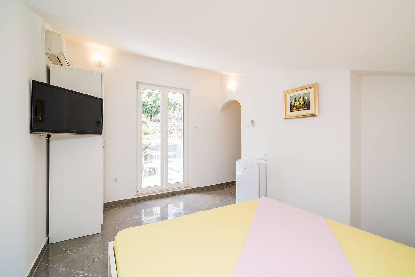 Apartments & Rooms Barišić - Double Room with Balcony and Garden View in Kupari, Dubrovnik-Neretva