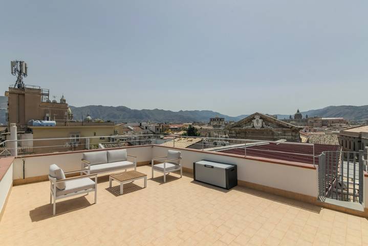 Appartamento intero, Palermo's Rooftop - Apt with Panoramic Terrace in Castellammare (Palermo), Palermo