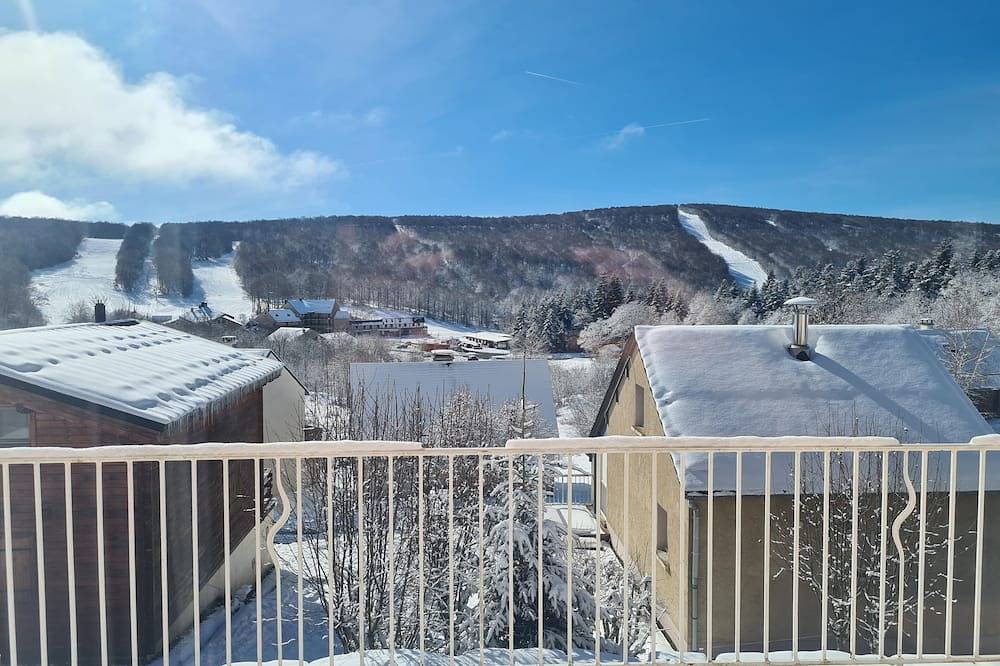 Maison Aubrac Spa in Brameloup, Prades-d'Aubrac