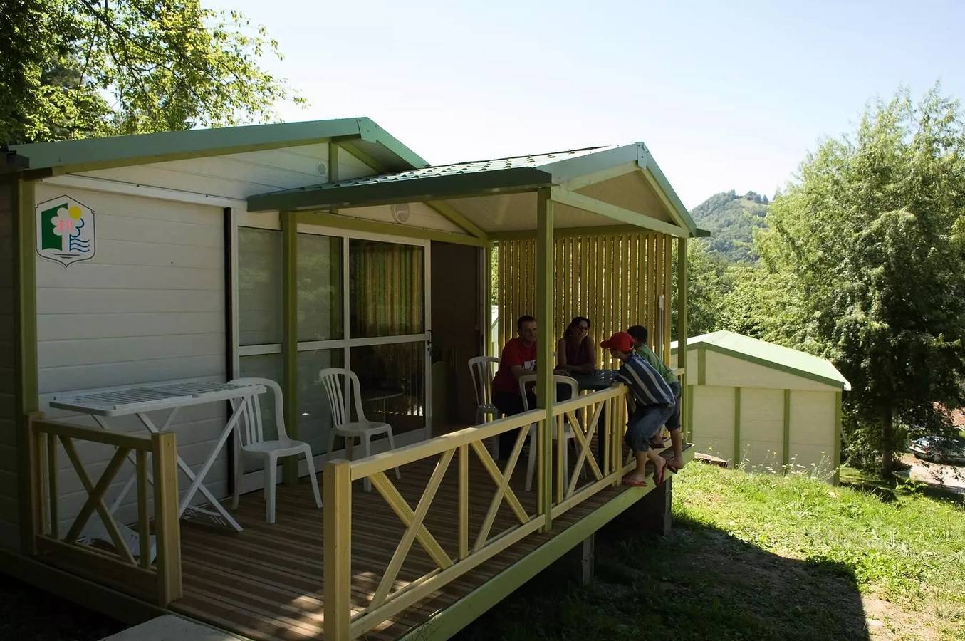 Lodge con terraza 4 personas in Saint-Girons (Ariège), Parque Natural Regional de los Pirineos de Ariège