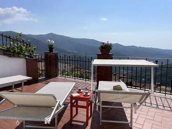 Location de vacances pour 6 personnes, avec terrasse à Lucinasco - 3