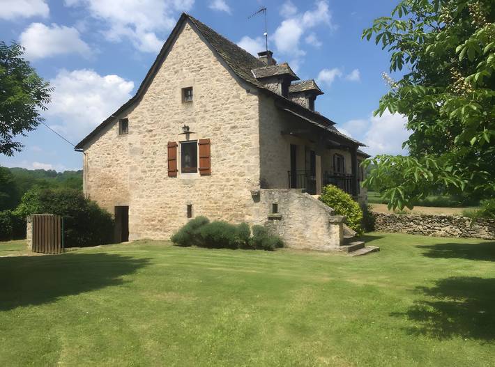Location de vacances pour 6 personnes, avec jardin, animaux acceptés à Bournazel