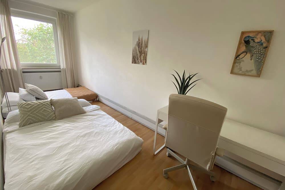 Ganze Wohnung, Cozy 1-bedroom apartment in Ulm that sleeps up to 4. Fast wifi and free parking. in Ulm, Schwaben