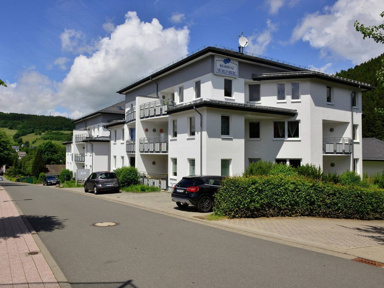 Ganze Wohnung, Holiday home in the centre of Willingen - balcony and lovely view of the town in Willingen, die Mittelgebirge