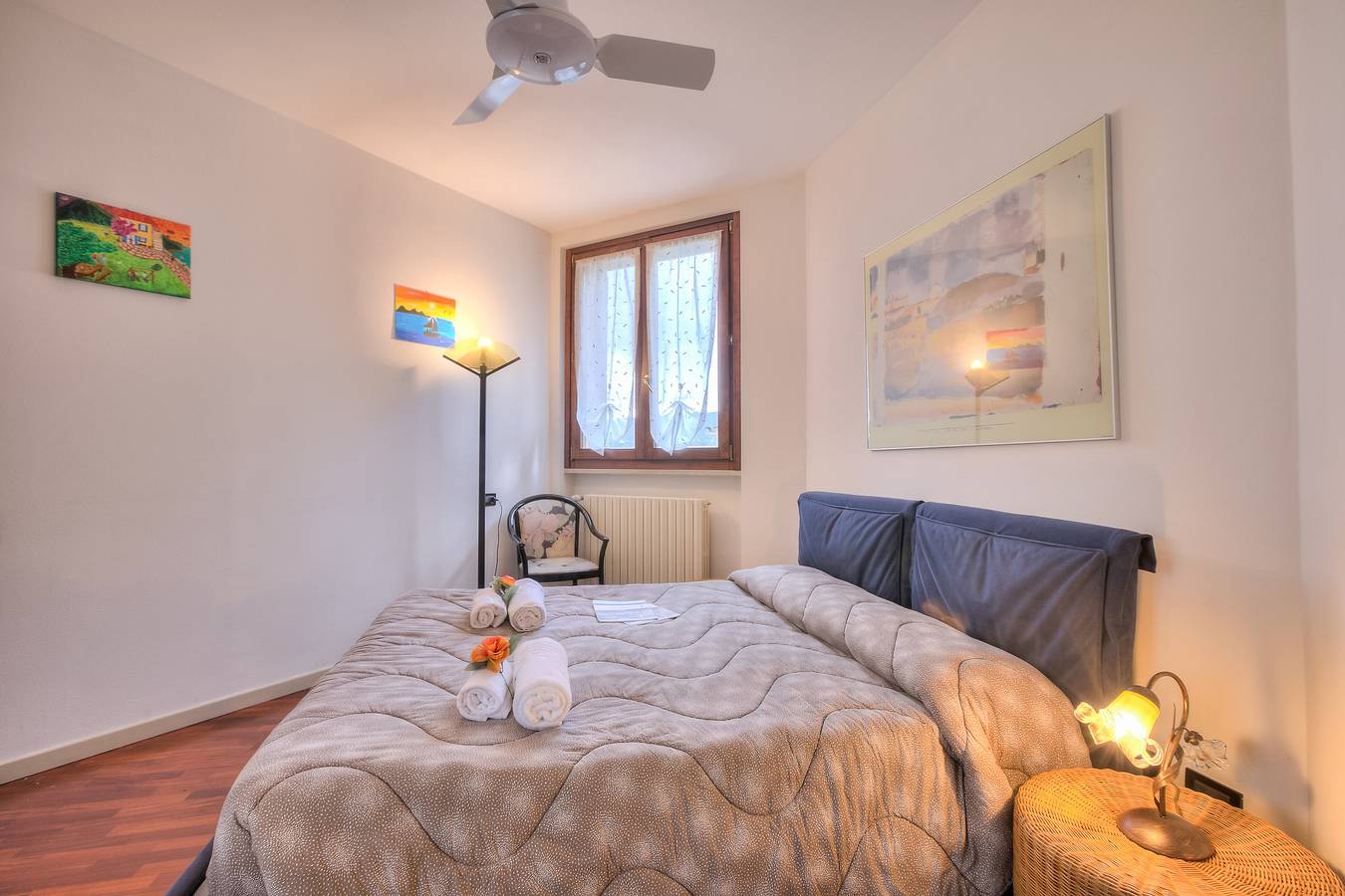 Appartement entier, Mirabella Lake View & private parking in Salò, Montagnes autour du lac de Garde