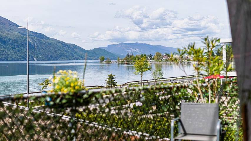 Apartamento de vacaciones para 4 personas, con vistas además de balcón y vistas al lago - 1