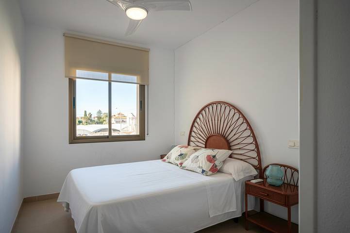 Appartement entier, At157 Popea: Appartement avec climatisation et piscine à 5 minutes de la plage in Creixell, Costa Dorada