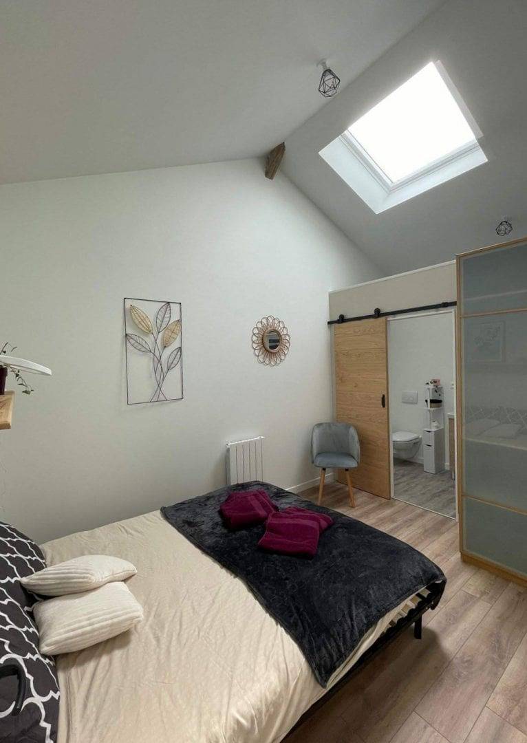 Chambres d'hôtes - Les Iris - Chambre 1 - Erable in Avanton, Vienne (France)