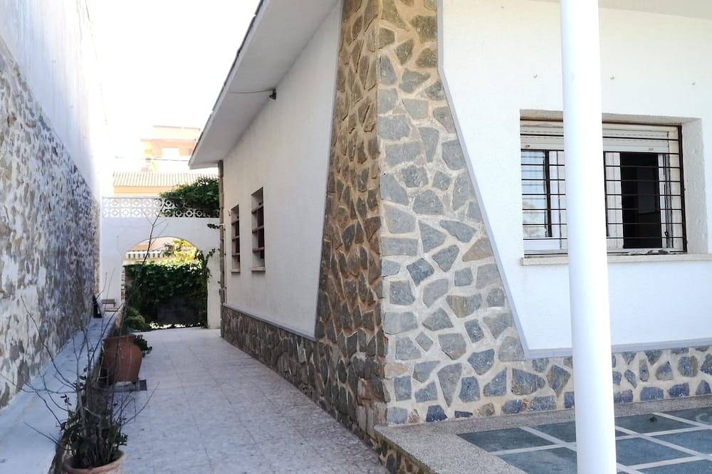 Chalet On The First Line Of The Sea, 5 Meters !! Free Wifi in El Mojón (Alicante), Pilar de la Horadada