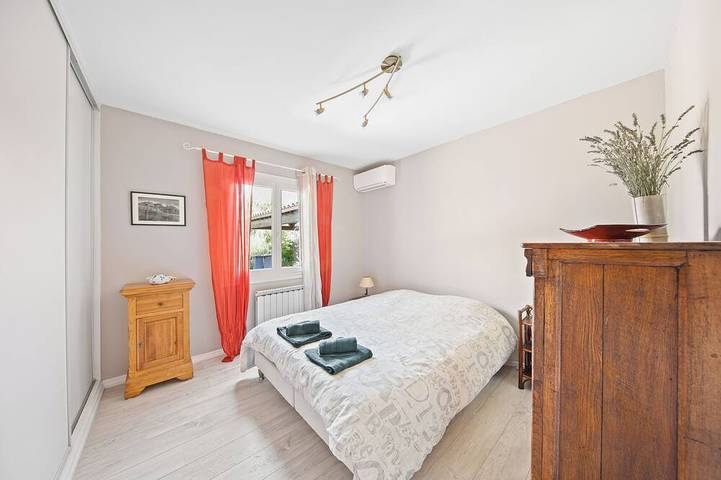 Location de vacances pour 10 personnes, avec jardin ainsi que terrasse et jacuzzi à Néoules - 3