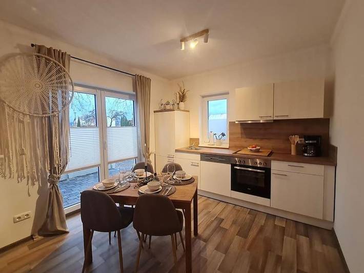 Ferienwohnung für 3 Personen, mit Terrasse und Garten sowie Ausblick in Sonneberg