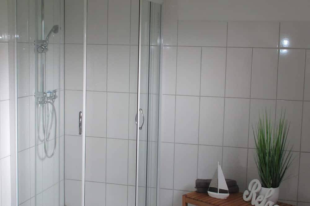 Ganze Wohnung, Ferienwohnung für 2 Personen am Waldrand im schönen Weserbergland in Bodenwerder, Landkreis Holzminden