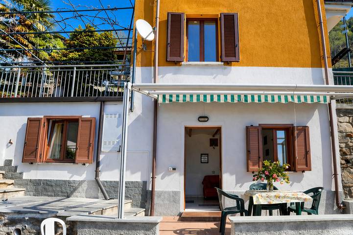 Ferienwohnung für 2 Personen, mit Balkon und Terrasse sowie Garten und Seeblick in Lago Maggiore (Lombardei) - 4