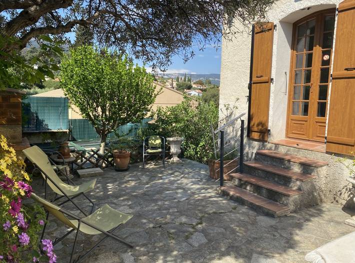 Gîte pour 2 personnes, avec terrasse dans le Var - 2