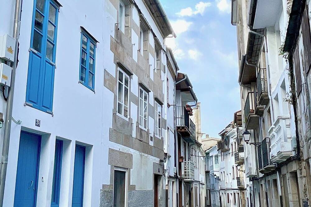 The Cliffs - Casa Catuxa in Viveiro, Galician Coast