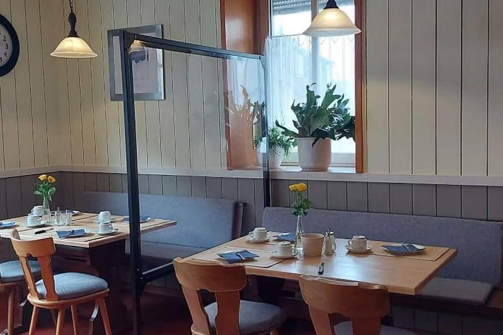 Doppelzimmer Dusche/Wc (2 Personen) - Pension am Lieserpfad in Manderscheid, Bernkastel-Kues & Umgebung