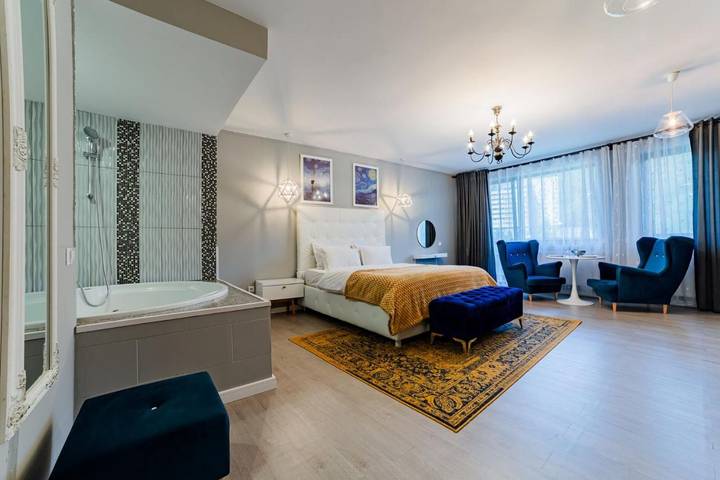 Gîte pour 2 personnes, avec Balcon et Jacuzzi ainsi que Terrasse et Vue à Sinaia