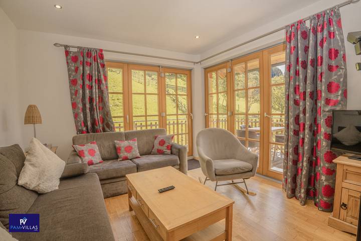 Ferienwohnung für 8 Personen, mit Balkon und Whirlpool sowie Terrasse und Garten in Rauris - 3