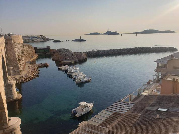 Gîte pour 4 personnes, avec balcon dans Port du Vallon des Auffes - 3