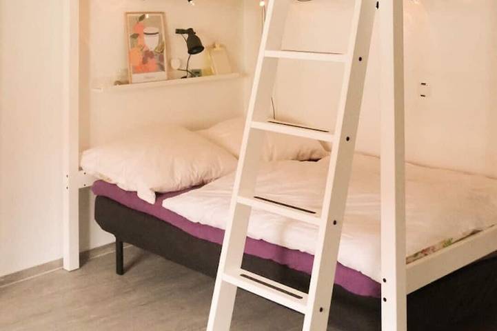 Ganze Wohnung, Haus Hummel | Ferienwohnung Dora | 300 m zum See | Großer Garten & Spielplatz in Neu-Seeland, Lausitzer Seenland
