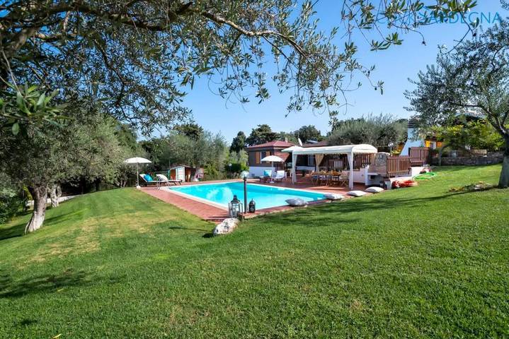 Villa pour 4 personnes, avec jardin et piscine à Alghero