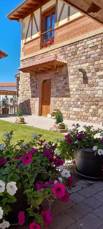 Casa rural para 6 personas, con Balcón además de Terraza y Vistas en Hermandad de Campoo de Suso - 2