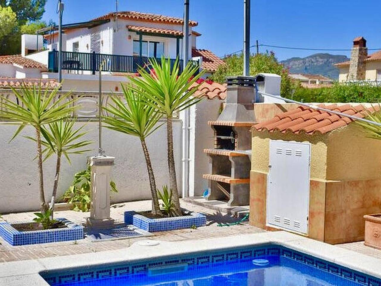 Miami Platja House with Private Pool and Air Conditioning in Cala dels Vienesos (Miami Playa), Mont-roig del Camp