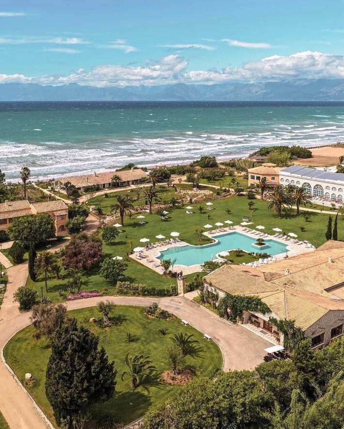 Hôtel pour 2 personnes, avec piscine et jardin ainsi que sauna et vue