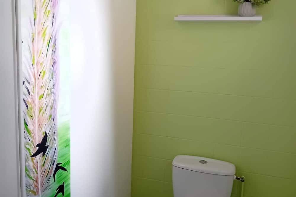Appartement entier, Gite, idéal en famille ou entre amis, proche parc d'attractions Le Pal. in Bourbon-Lancy, Région de Charolles