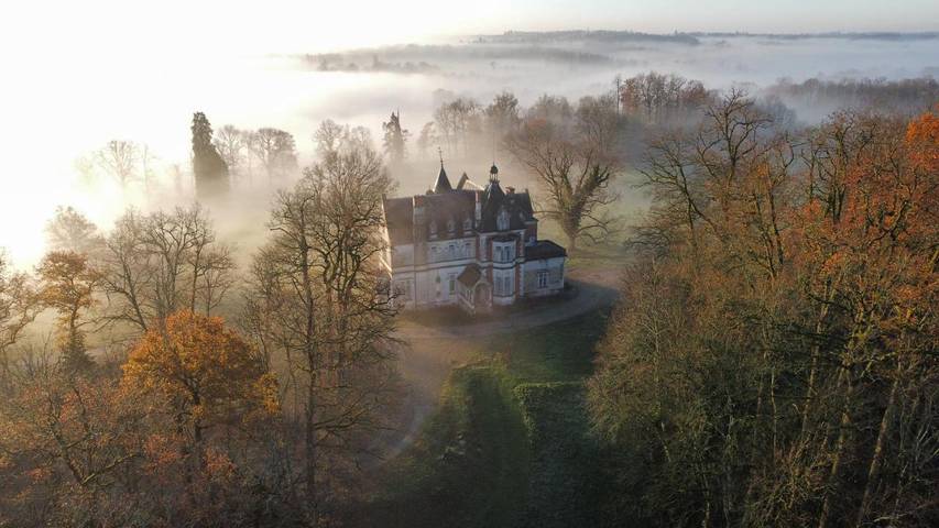 Chambre d’hôte pour 2 personnes, avec vue ainsi que jardin et vue sur le lac à Lésignac-Durand