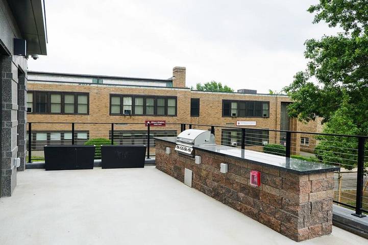 Apartment for 2 people, with pets in Boston