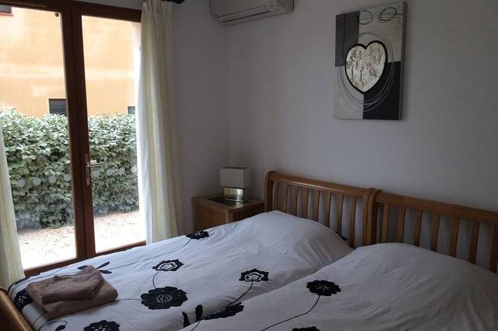 Location de vacances pour 8 personnes, avec terrasse et jardin à Fitou - 4