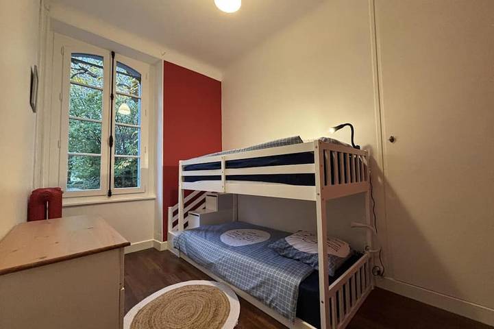 Gîte pour 6 personnes, avec jardin et jacuzzi à Bézenet - 2