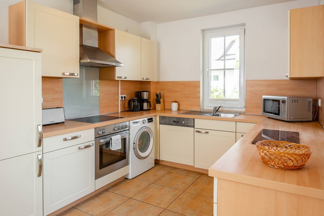 C 8 Reethaus Remy -Luxus mit Schwimmbad Dampfbad und Saunen und großen Grundstück exklusiv in Gramkow, Hohenkirchen