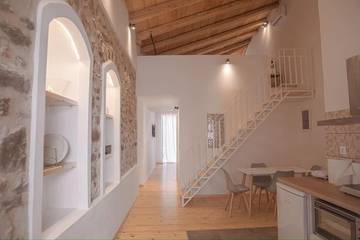 Ferienwohnung für 6 Personen, mit Balkon und Ausblick in Gythio