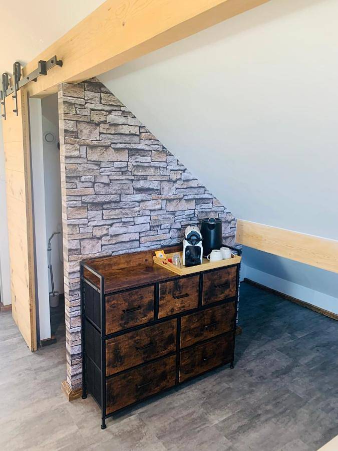 Gîte pour 2 personnes, avec Terrasse et Jardin ainsi que Vue sur le lac et Vue à Saint-Sauveur - 4