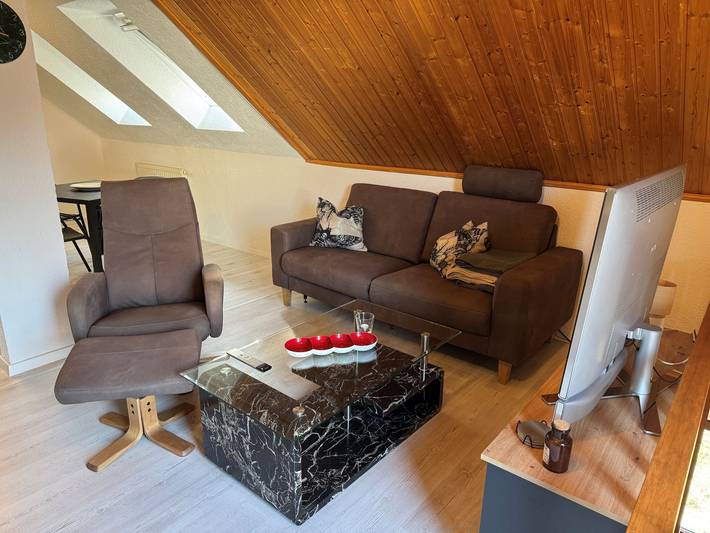 Apartment "Burgblick" with Mountain View, Balcony, and Wi-Fi in Rauenstein