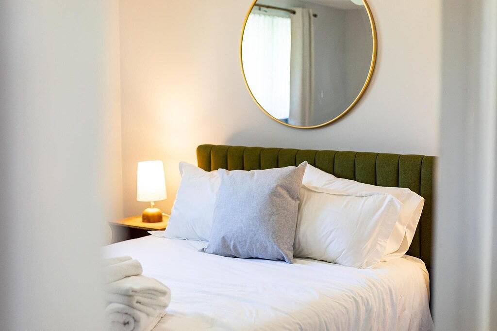 Cozy, Clean and Bright 4Br / 2Ba Home! Welcome! in Macomb County