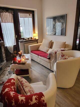 Gîte pour 5 personnes, avec balcon ainsi que vue et jardin dans Morgex