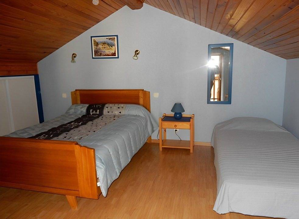 Appartement entier, Loue appartement T2, 3*, à Orlu in Orlu, Pyrénées