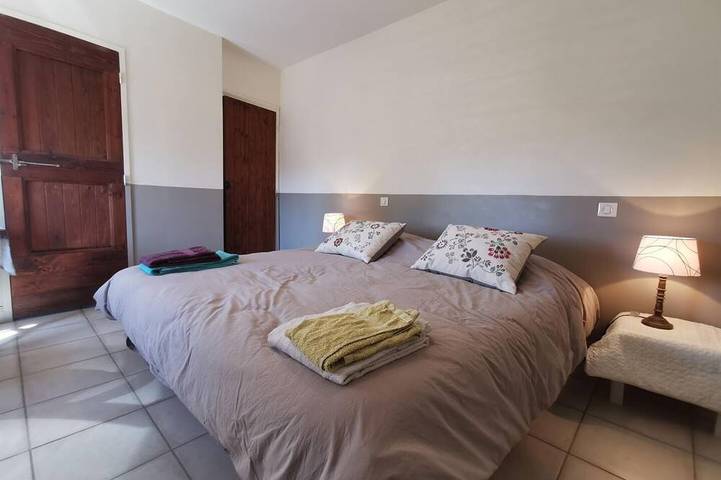 Location de vacances pour 5 personnes, avec piscine à Causse-de-la-Selle - 3