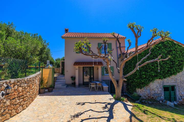 Ferienhaus mit Meerblick für 5 Personen, mit Garten in Barbat na Rabu