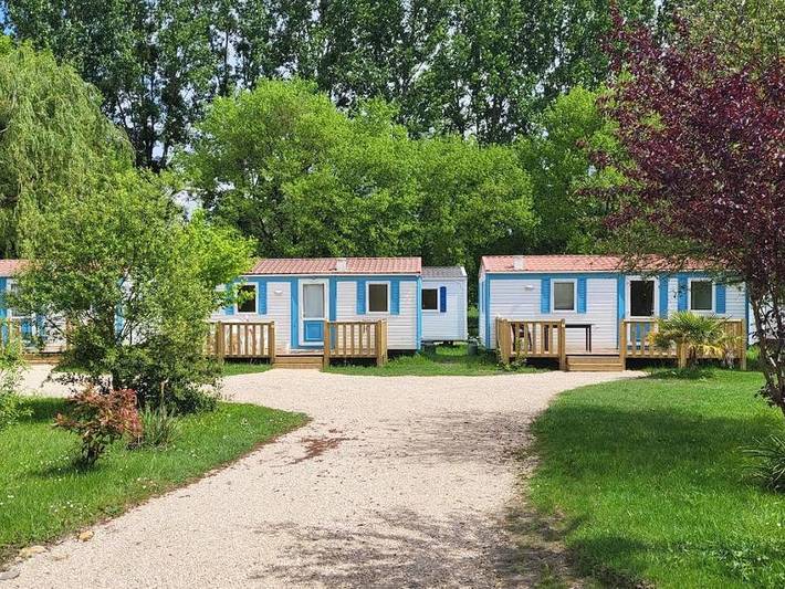 Camping pour 6 personnes, avec bassin pour enfant dans Centre-Val de Loire - 3
